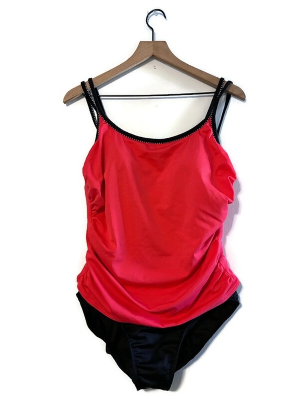 Miraclesuit Coral Red and Black One-Piece Tankini Swimsuit Women’s size 14 XL